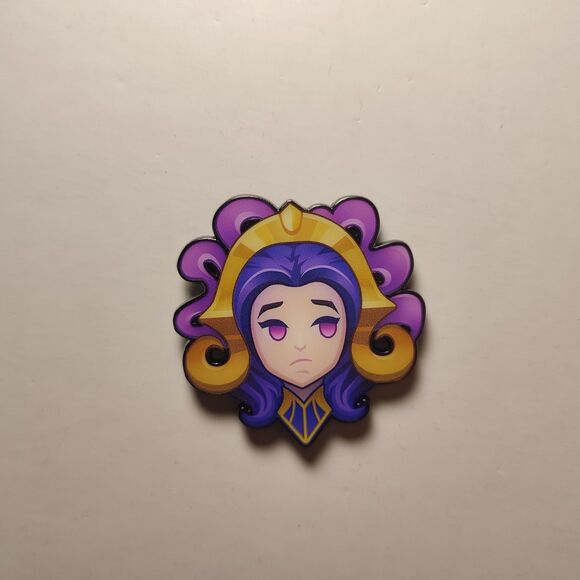 Magic The Gathering Liliana Enamel Pin Official MTG Collectible Lapel Badge - Picture 1 of 5